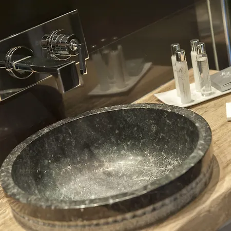 & Moby Dick Hotel 4*